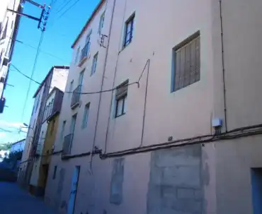 Vista exterior de Piso en venta en Cardona