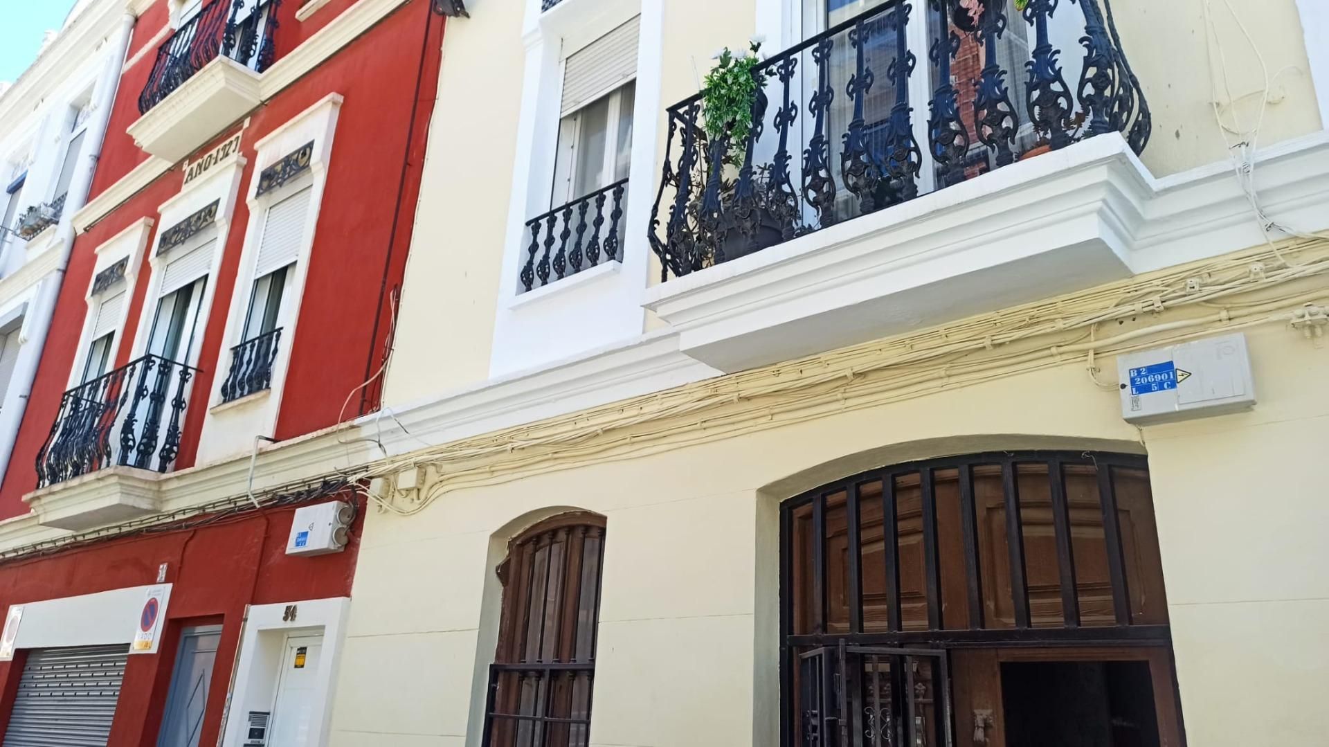 Exterior view of Planta baja for sale in  Valencia Capital  with Terrace