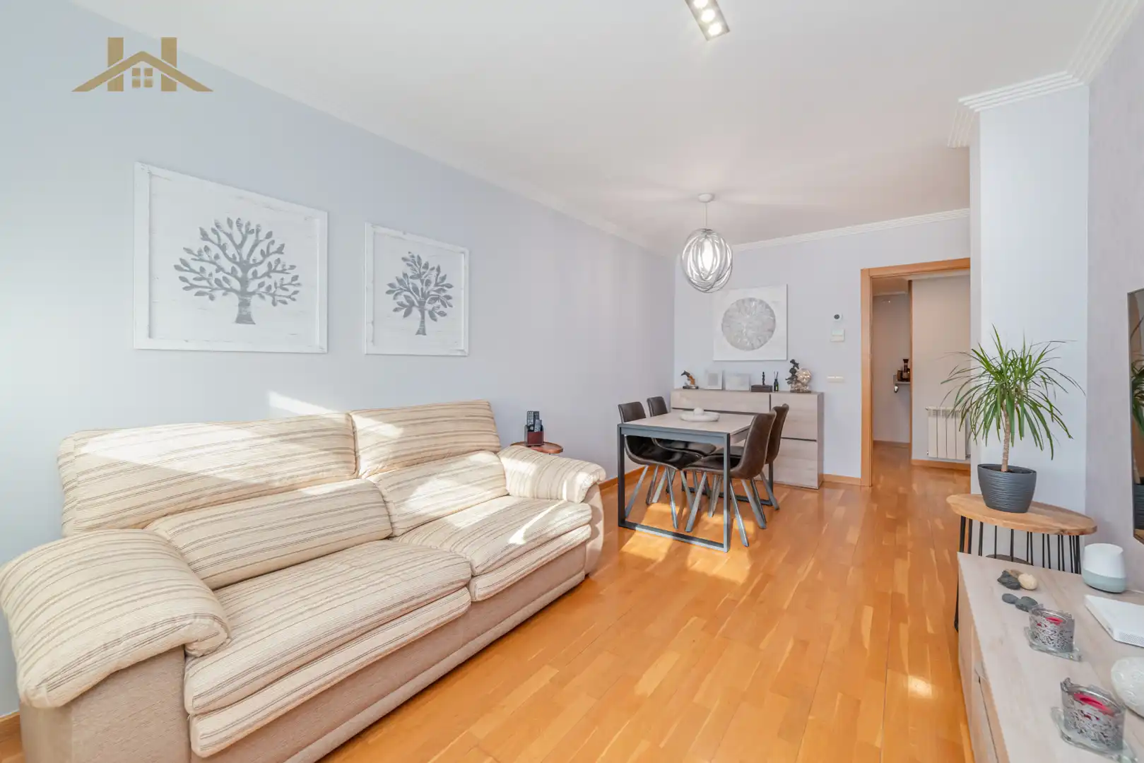 Living room of Flat for sale in Valdemoro  with Air Conditioner, Heating and Parquet flooring