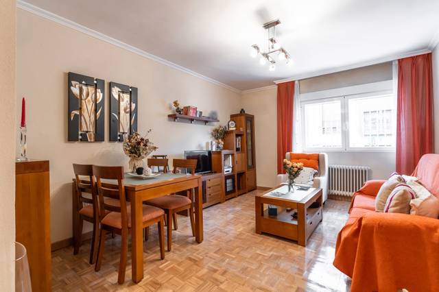 Piso en Venta en Calle Manuel Lamela en Puerta Bonita