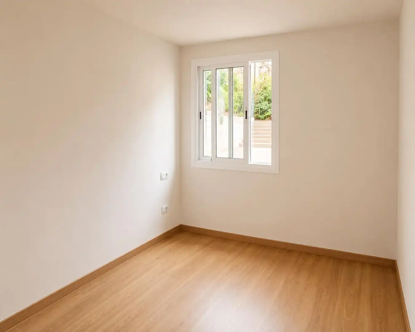 Bedroom of Flat for sale in Cornellà de Llobregat  with Furnished