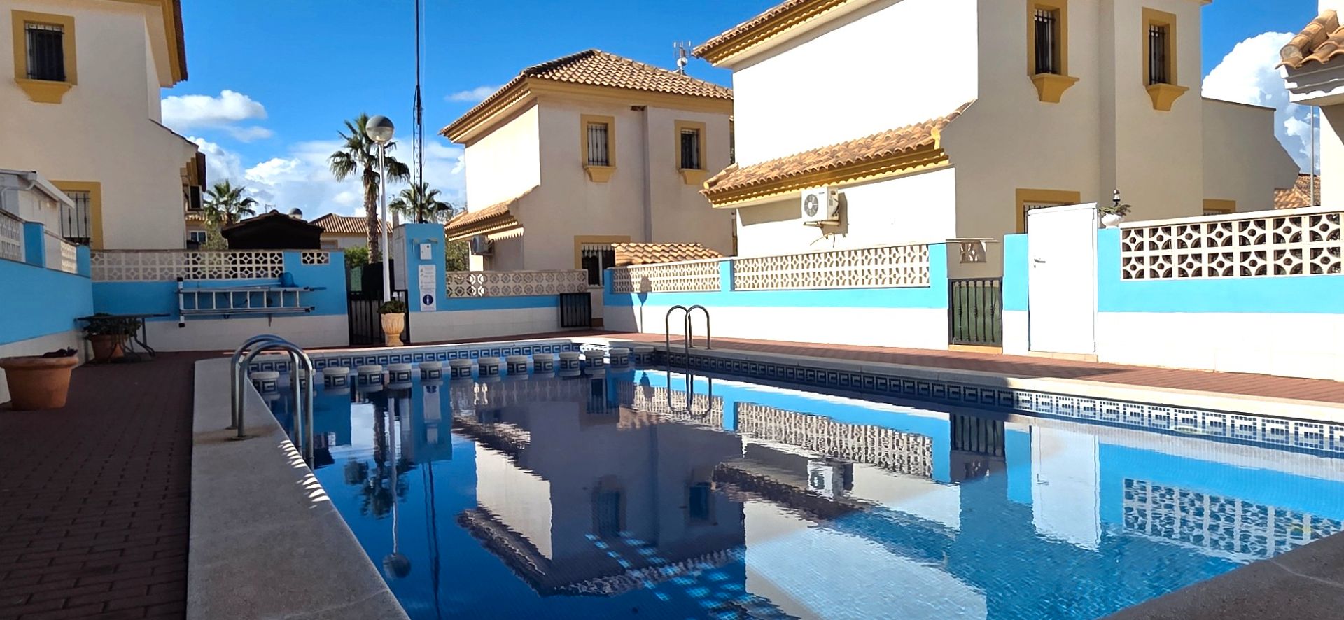 Swimming pool of House or chalet for sale in Cartagena  with Air Conditioner, Heating and Private garden