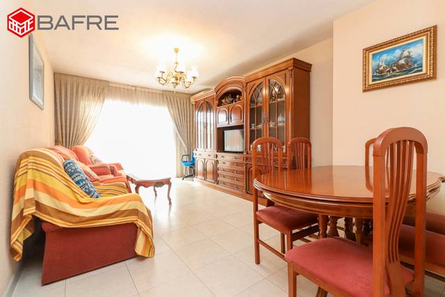 Piso en Venta en Calle Pradolonguillo en Orcasitas