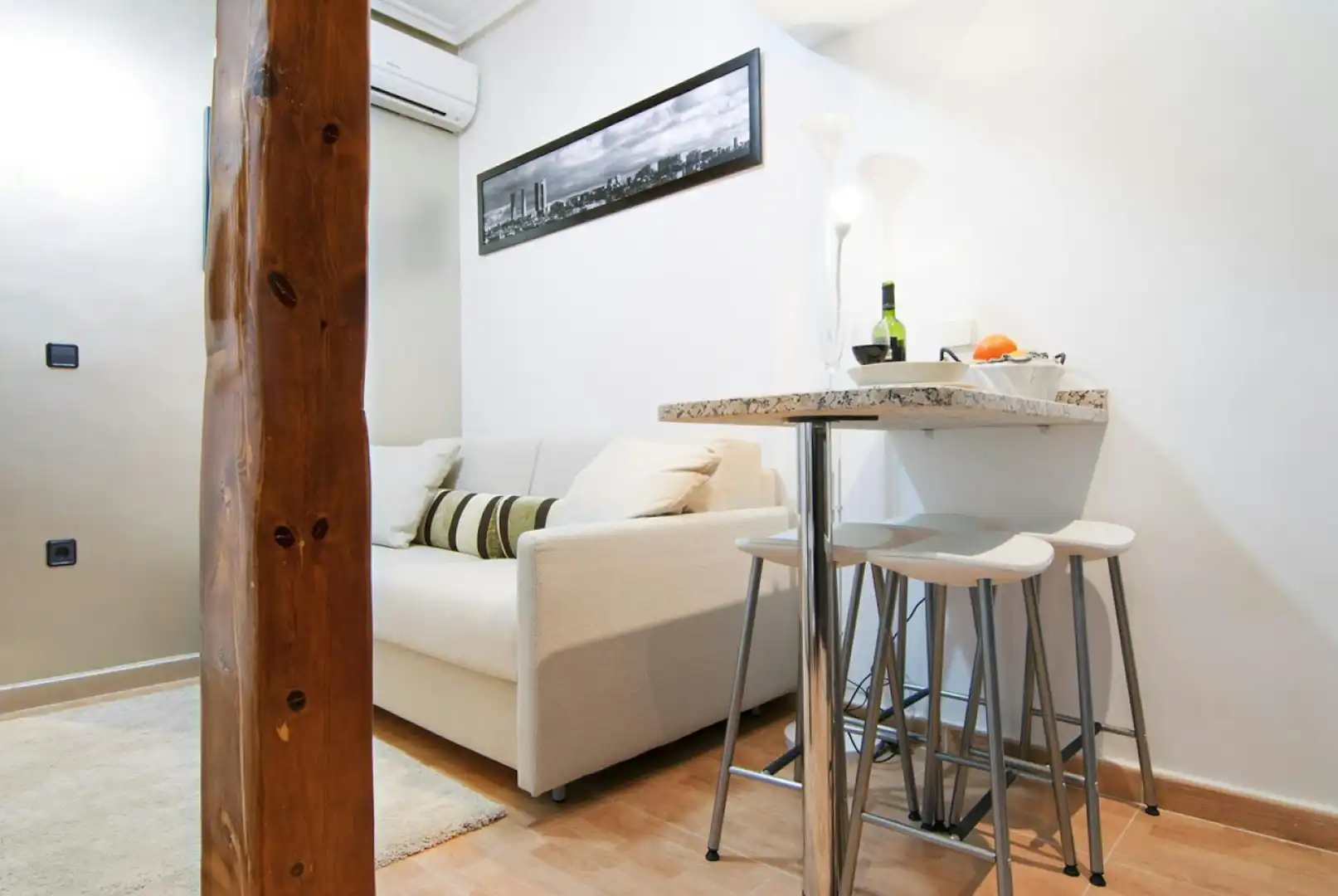 Living room of Flat for rent in Madrid  with Air Conditioner, Furnished and Washing machine