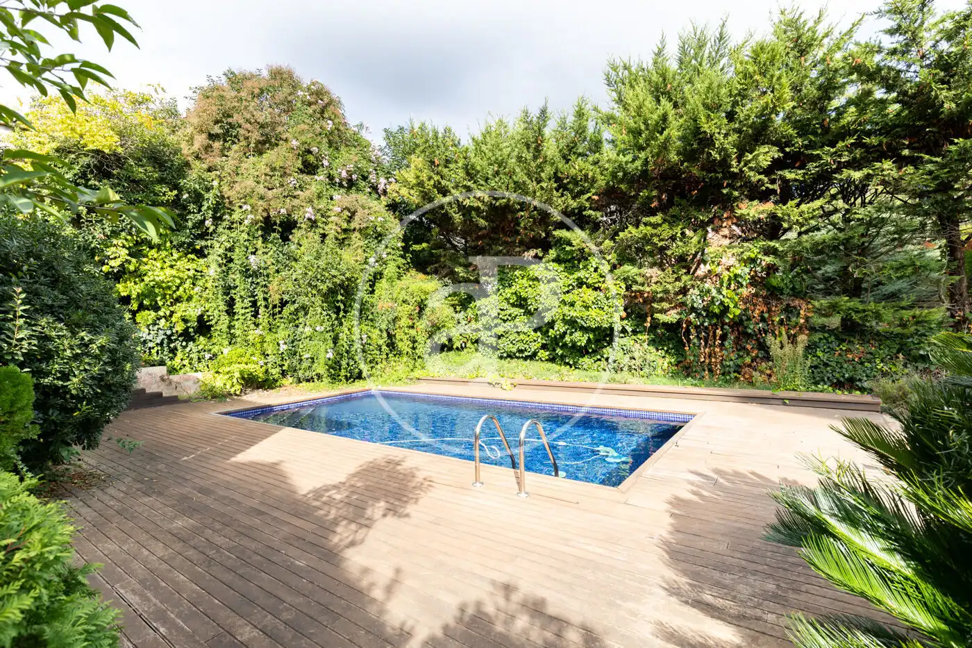 Piscina de Casa o chalet en venta en Cerdanyola del Vallès con Aire acondicionado, Calefacción y Jardín privado