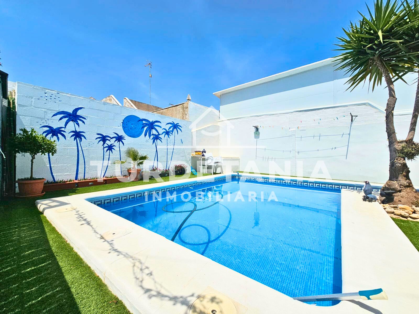 House or chalet for sale in Bonanza - Avda de Huelva - Barrio Andalucia