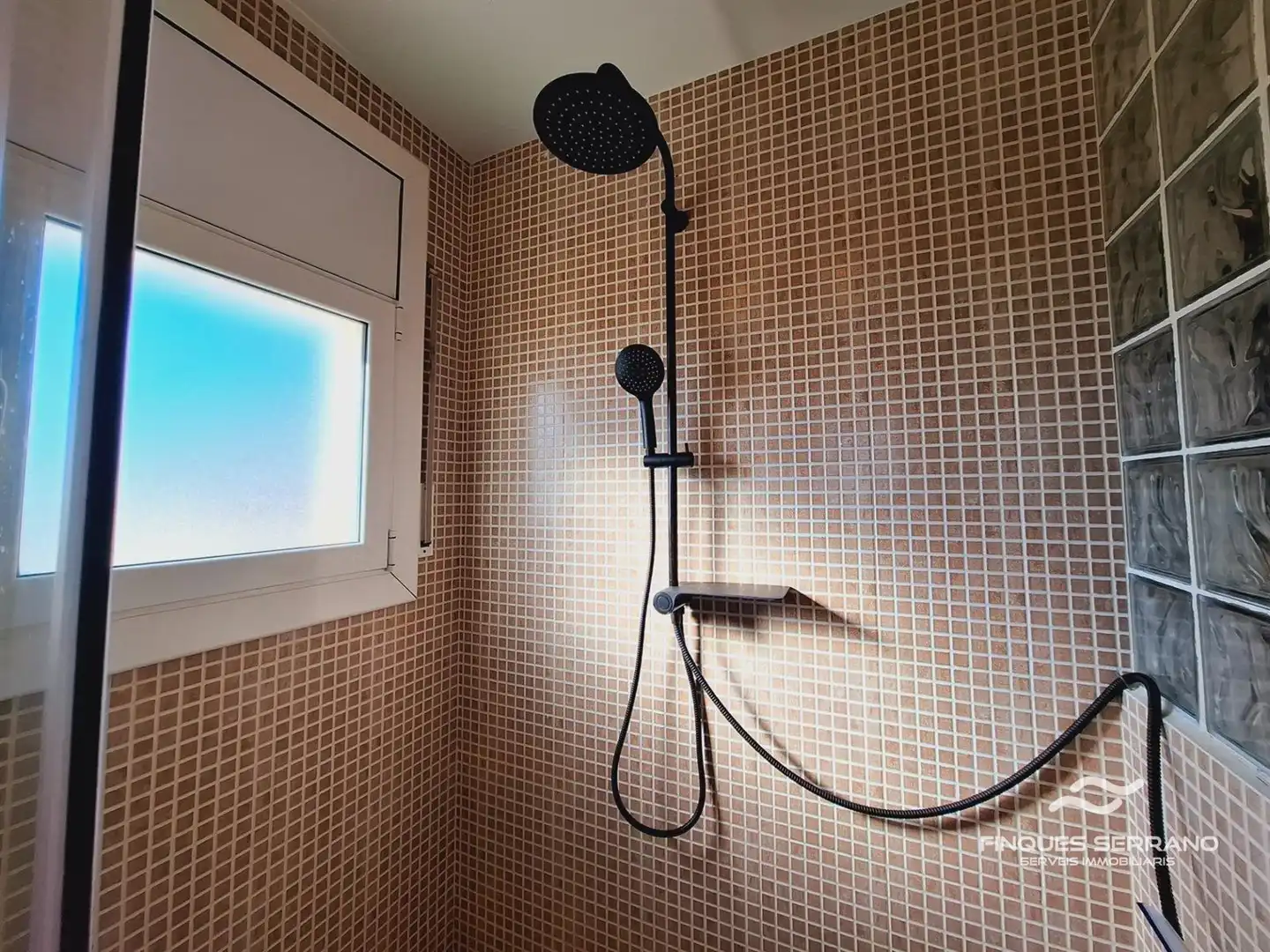 Baño de Casa adosada en venta en Calafell con Calefacción, Terraza y Piscina