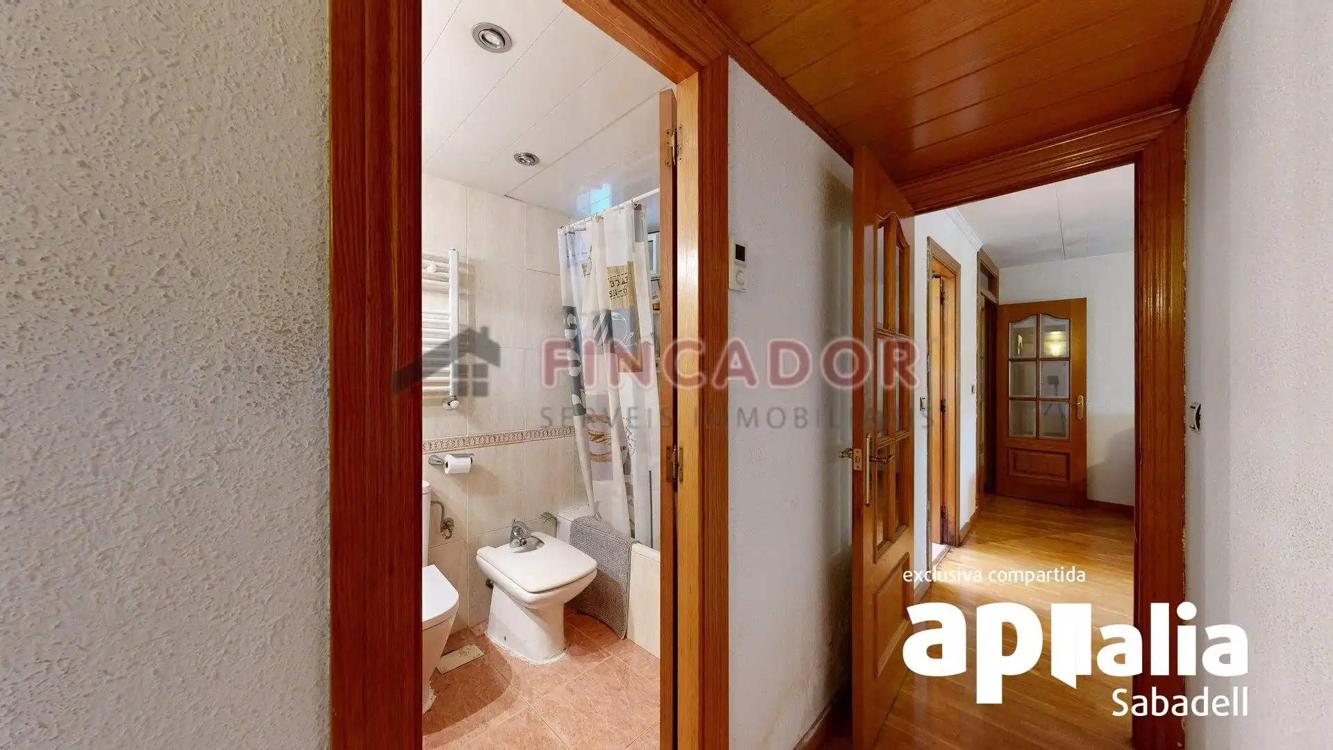 Piso en venta en Badia del Vallès con Aire acondicionado, Calefacción y Parquet
