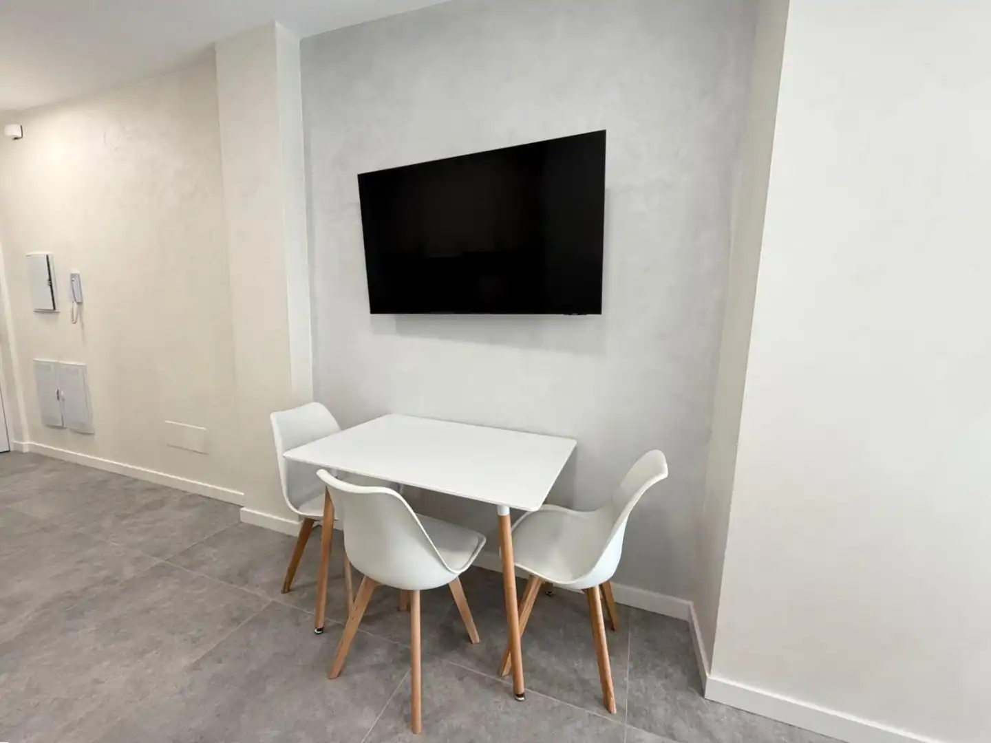 Comedor de Estudio en venta en Torrevieja con Aire acondicionado, Terraza y Amueblado