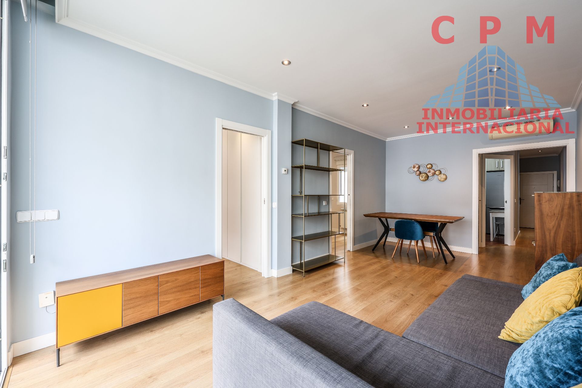 Living room of Attic to rent in  Madrid Capital  with Air Conditioner, Heating and Parquet flooring