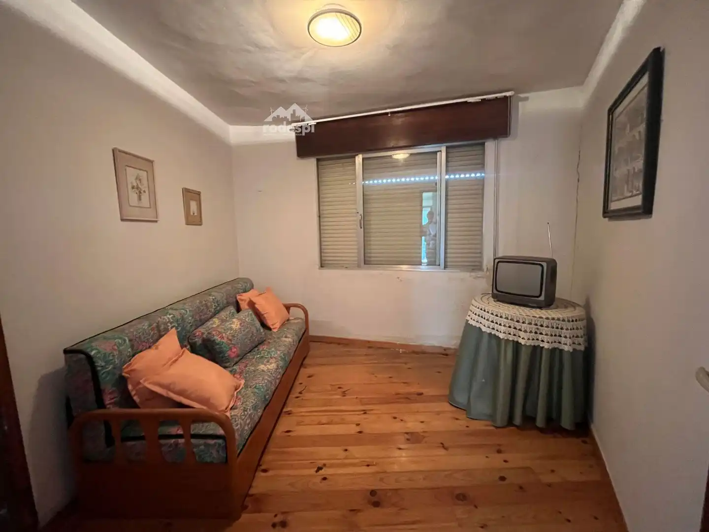 Schlafzimmer von Einfamilien-Reihenhaus zum Verkauf in Carballeda de Avia mit Abstellraum und Möbliert