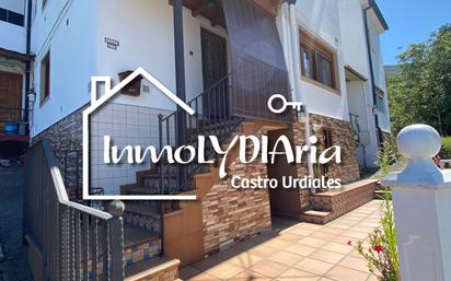 Vista exterior de Casa o xalet en venda en Castro-Urdiales amb Terrassa