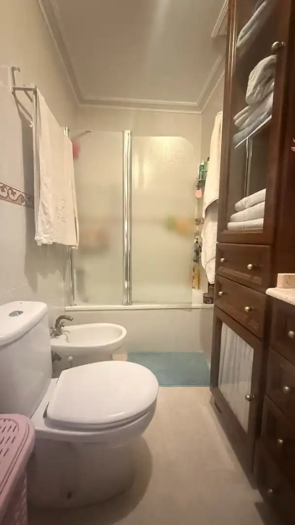 Baño de Casa adosada en venta en Villanueva de Córdoba con Jardín privado, Terraza y Balcón