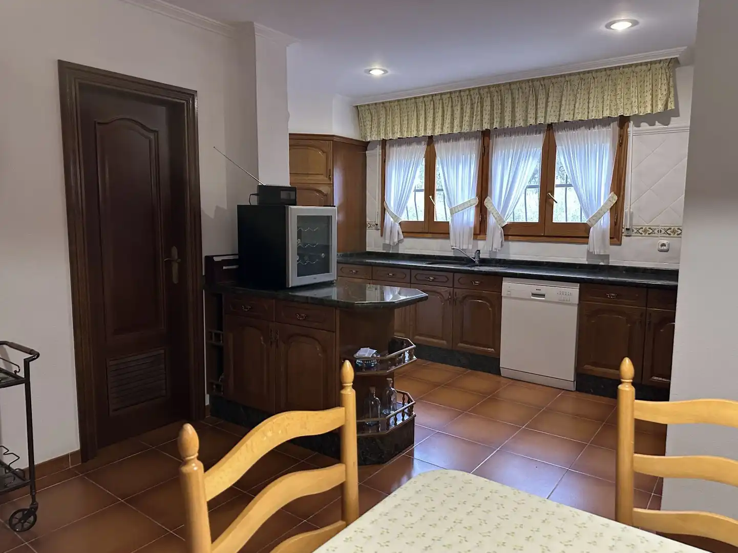 Cuina de Casa o xalet en venda en Ontinyent amb Aire condicionat, Calefacció i Jardí privat