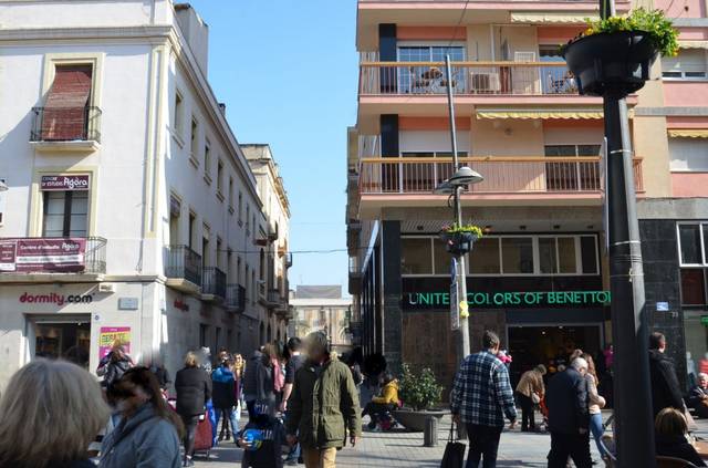Oficina en Alquiler en Avenida Francesc Macia, 3 en Molí de Vent