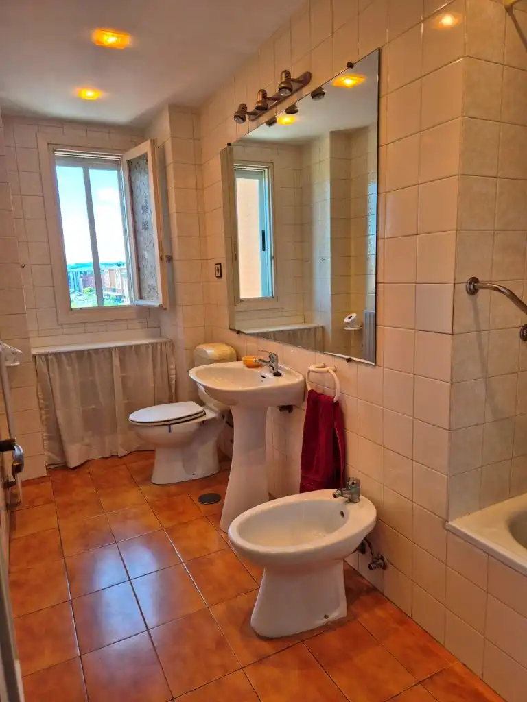 Bathroom of Flat for sale in Santander  with Heating, Terrace and Storage room