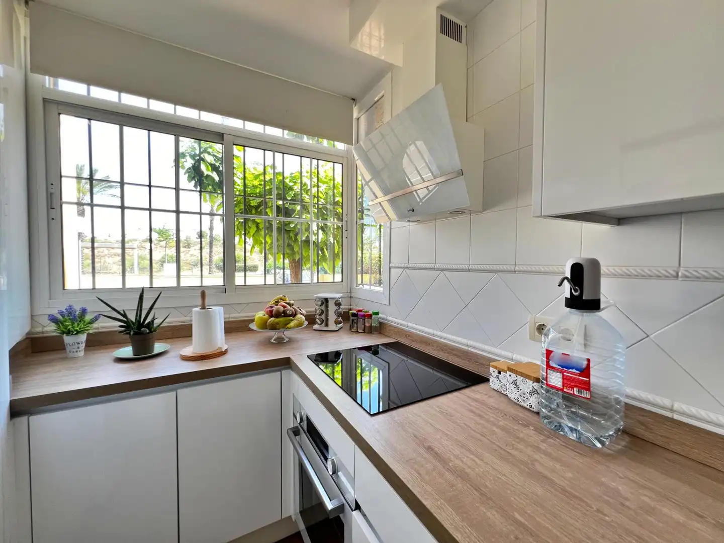 Cuina de Apartament en venda en Ayamonte amb Jardí privat, Terrassa i Piscina comunitària