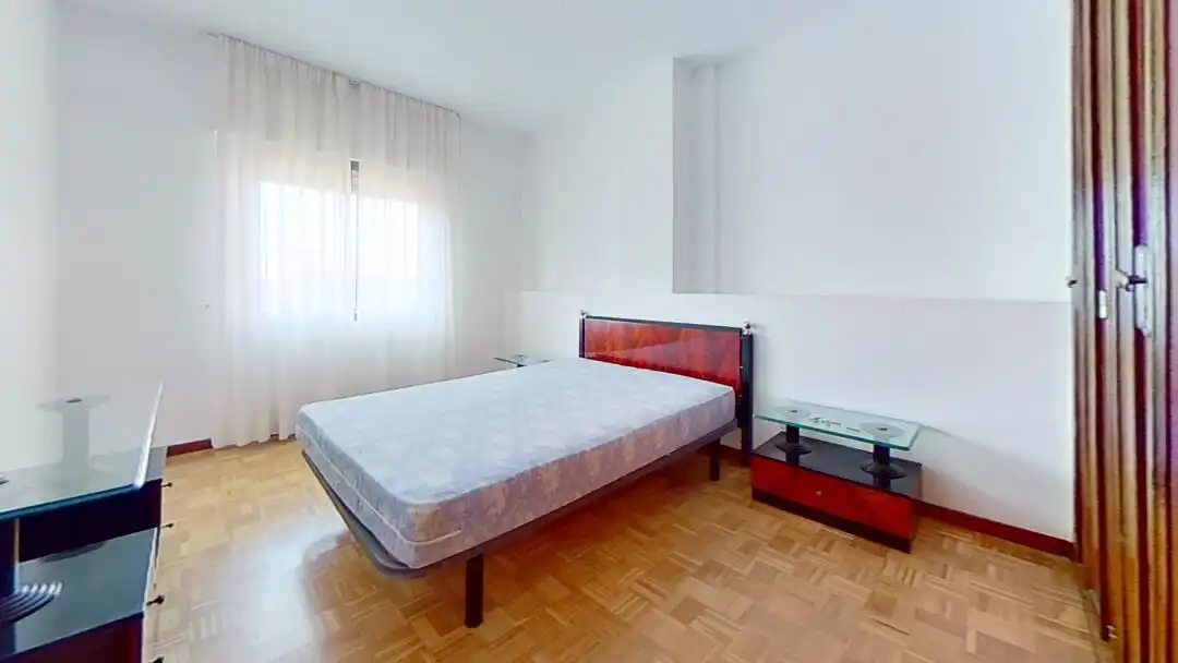 Habitación de Piso de alquiler en Madrid con Calefacción y Terraza
