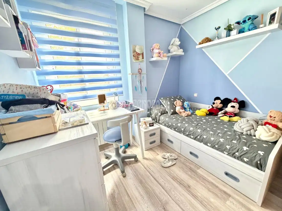 Bedroom of Flat for sale in Arganda del Rey  with Air Conditioner, Heating and Parquet flooring