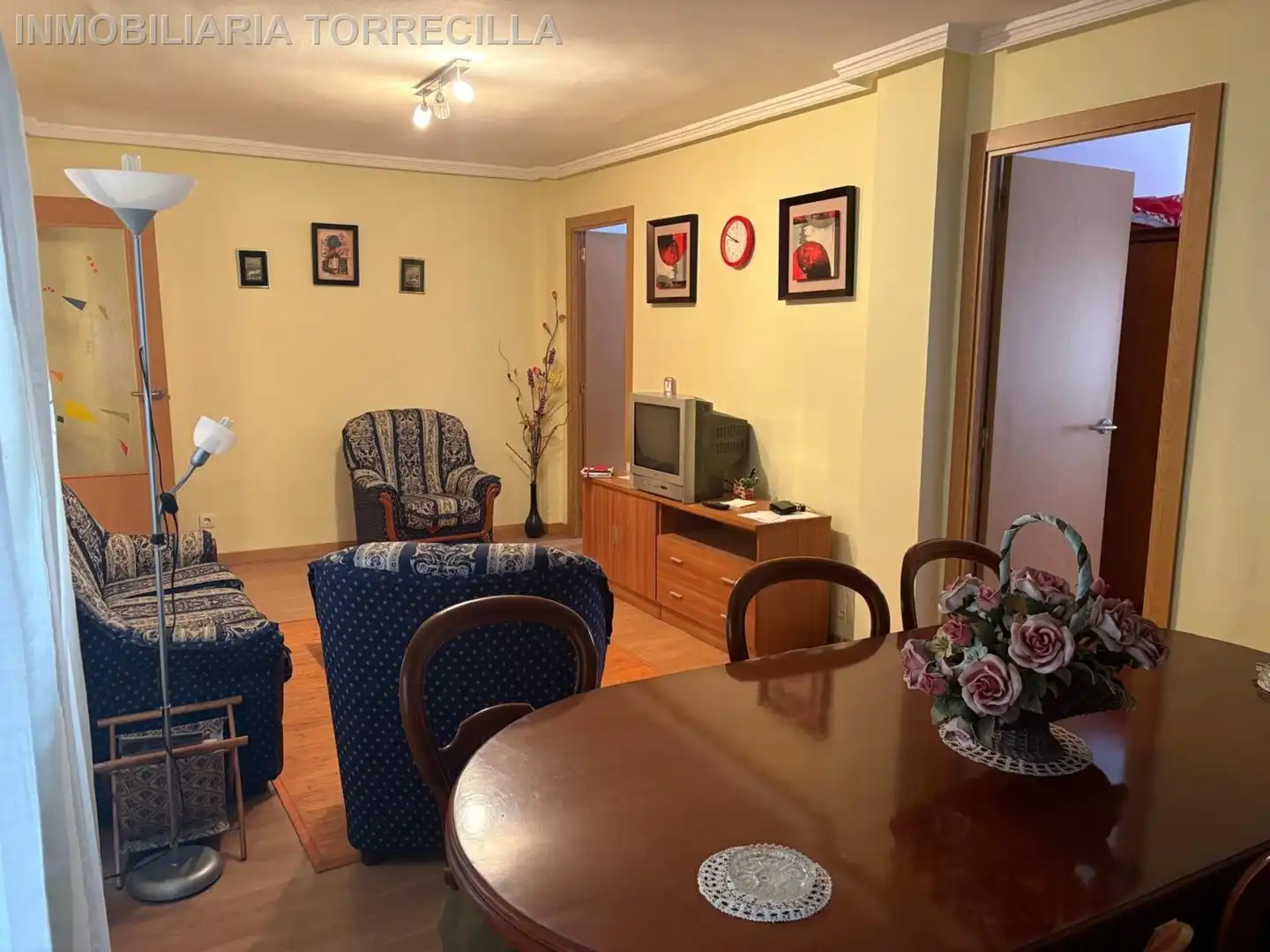 Sala d'estar de Pis en venda en Valladolid amb Moblat i TV