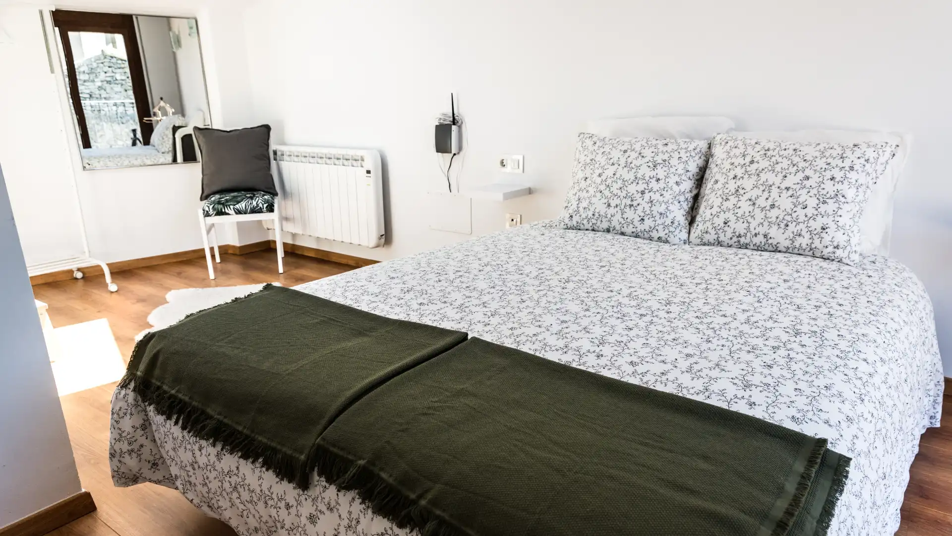 Habitación de Finca rústica en venta en Passanant i Belltall con Calefacción, Parquet y Terraza
