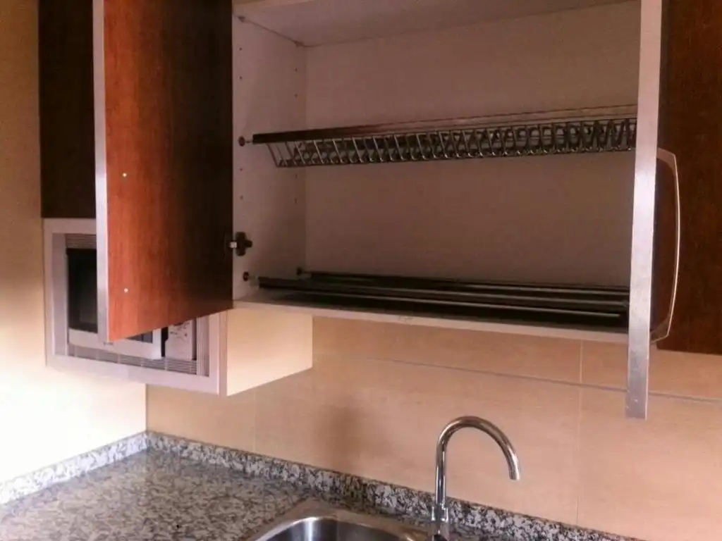 Pis de lloguer a Avenida DE LA ILUSTRACION, Campus de la Salud