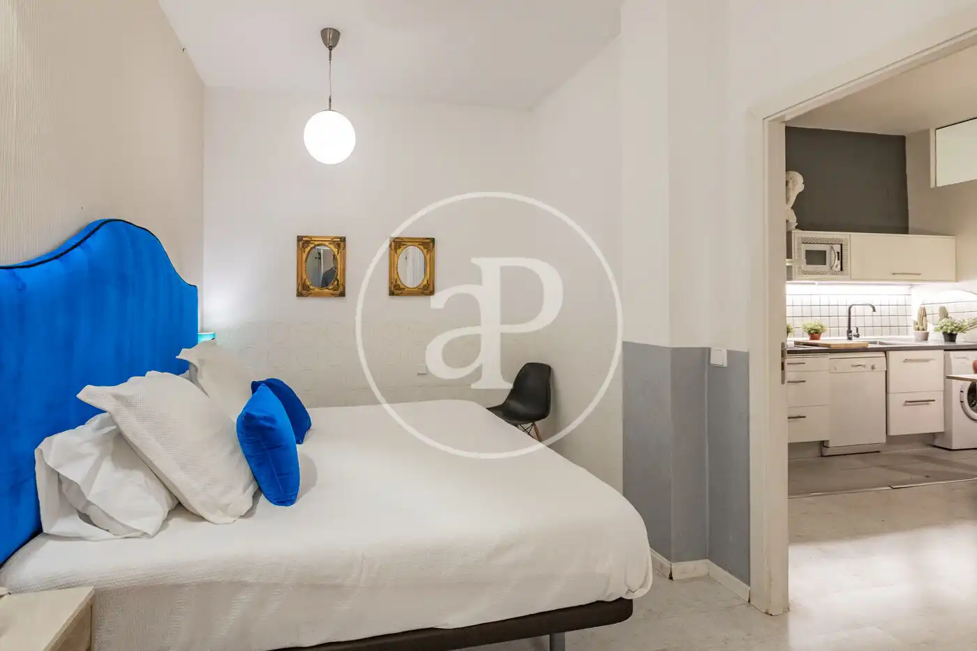 Bedroom of Flat for rent in Madrid  with Air Conditioner, Heating and Furnished