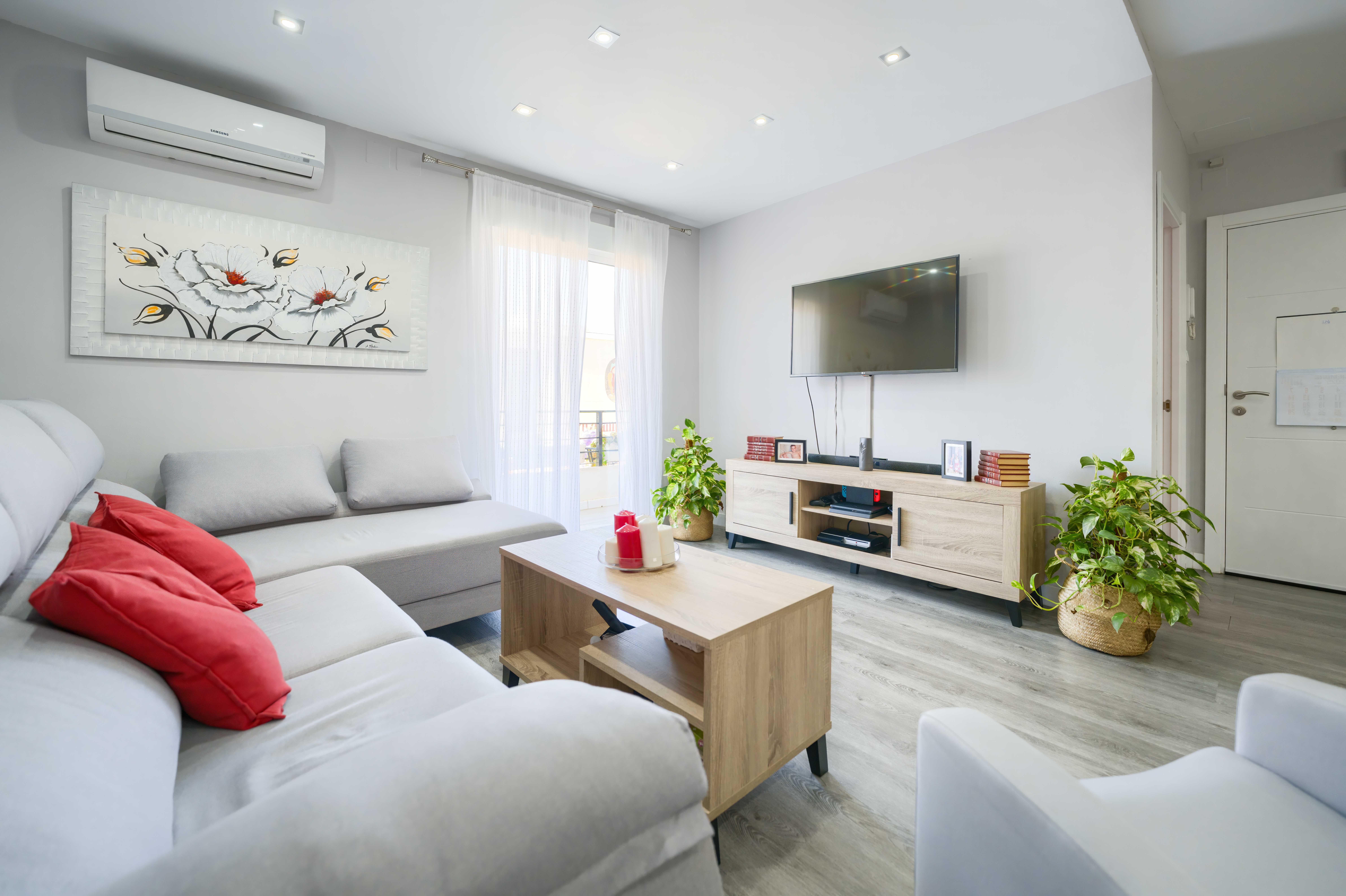 Living room of Apartment for sale in  Sevilla Capital