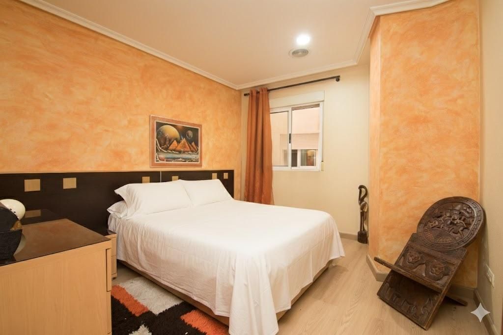 Habitación de Piso en venta en Elche / Elx con Balcón