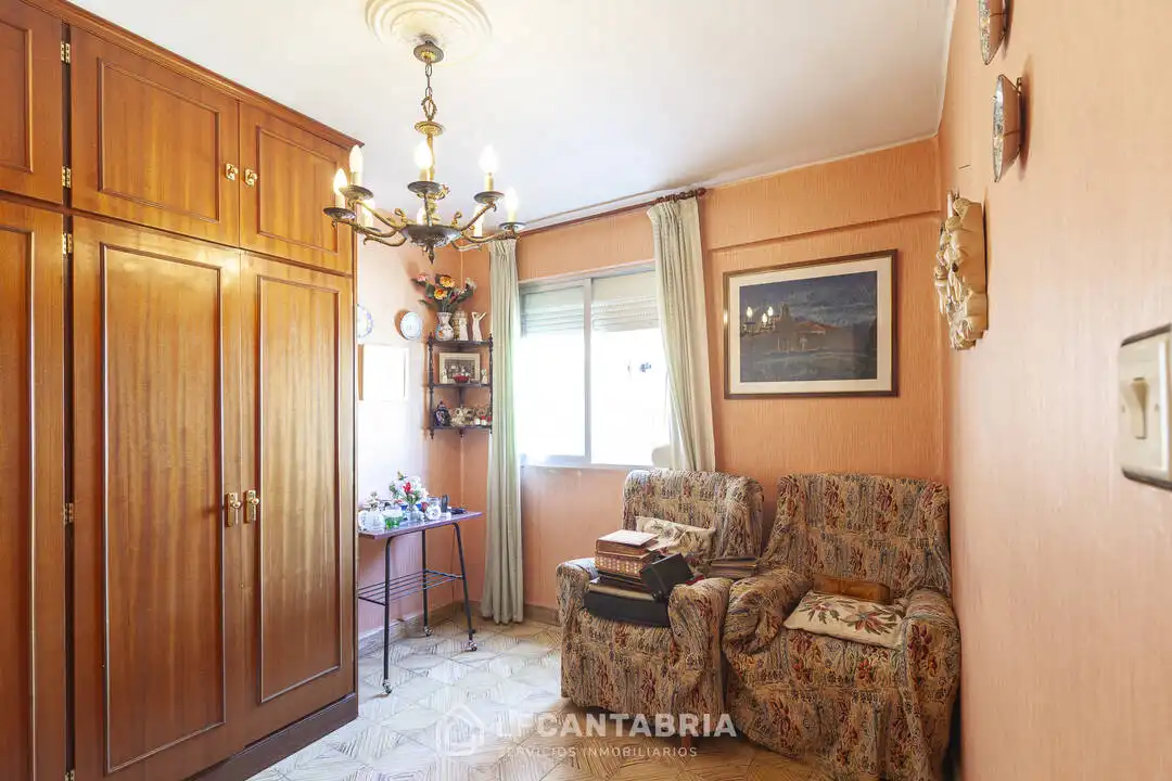 Schlafzimmer von Wohnung zum Verkauf in Santander