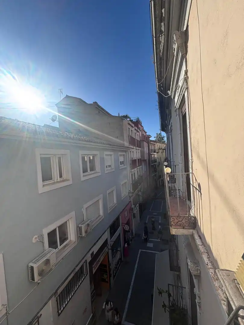 Außenansicht von Wohnung zur Miete in Granada mit Klimaanlage, Möbliert und Balkon