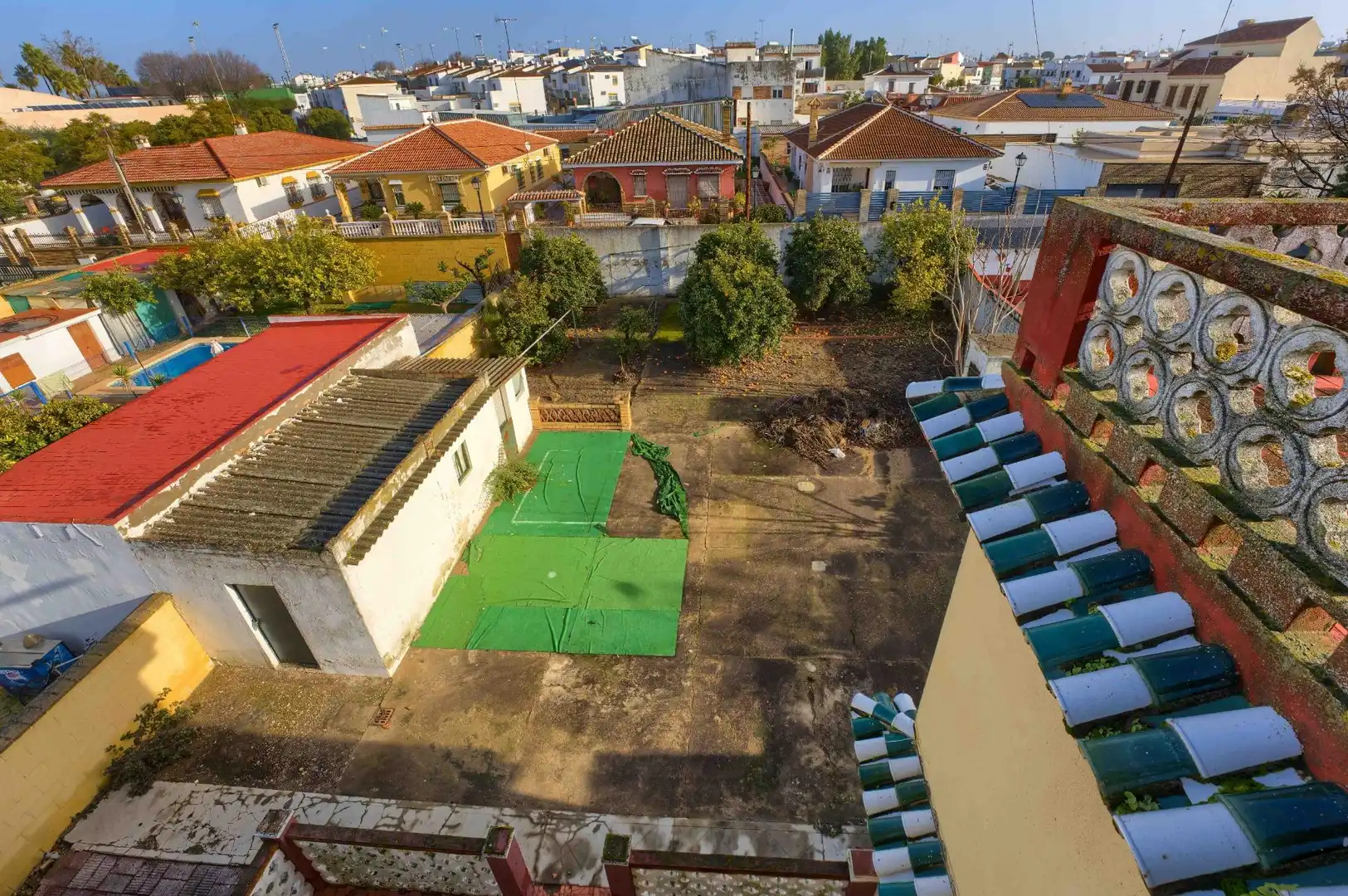 Houses for sale in Sanlúcar la Mayor  with Air Conditioner, Private garden and Terrace