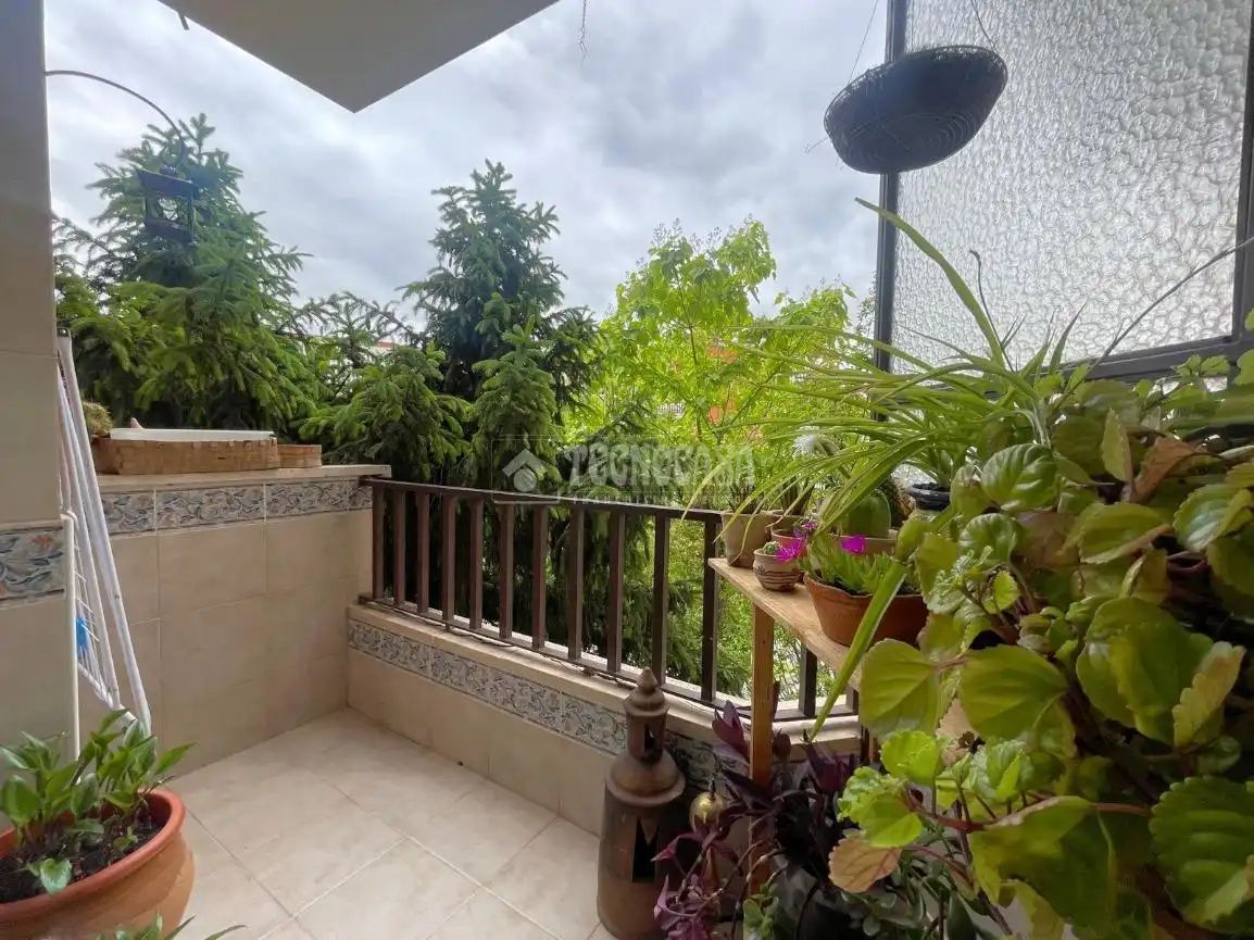 Terraza de Piso en venta en San Agustín del Guadalix con Calefacción, Terraza y Amueblado