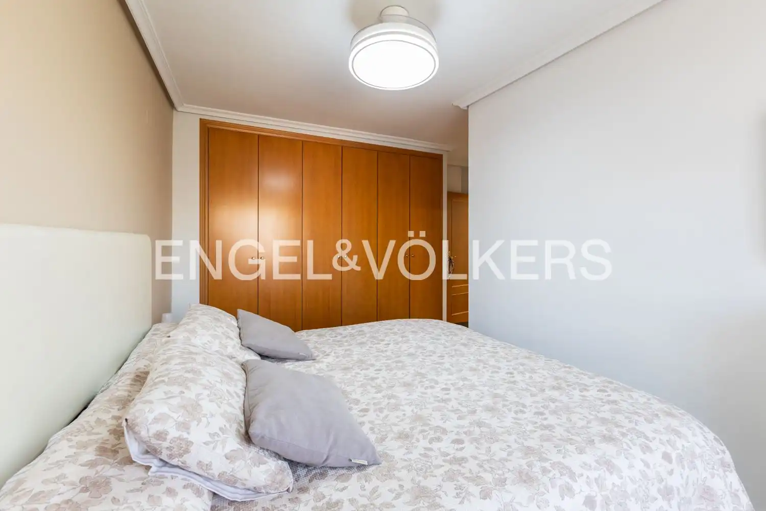 Habitación de Piso en venta en Tavernes Blanques con Aire acondicionado, Calefacción y Terraza
