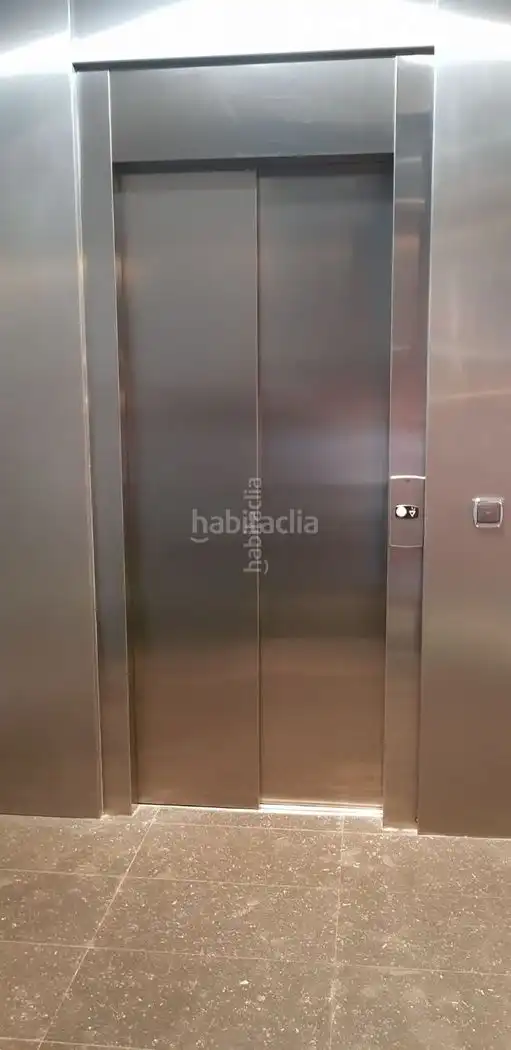 Dúplex amb piscina en venda a Carrer Antònia Macià 6, imagen 11