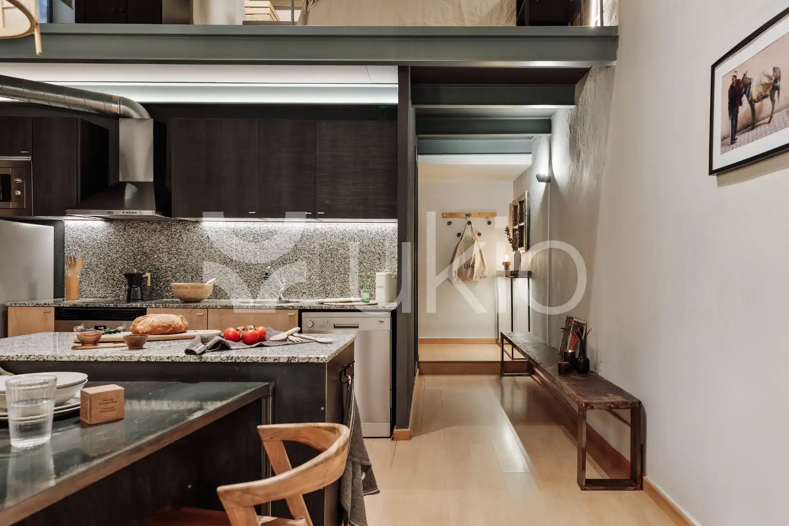 Cocina de Apartamento de alquiler en Barcelona con Aire acondicionado, Calefacción y Amueblado