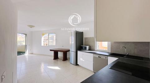 Foto 3 de Apartamento en venta en Marea, Los Cristianos, Arona