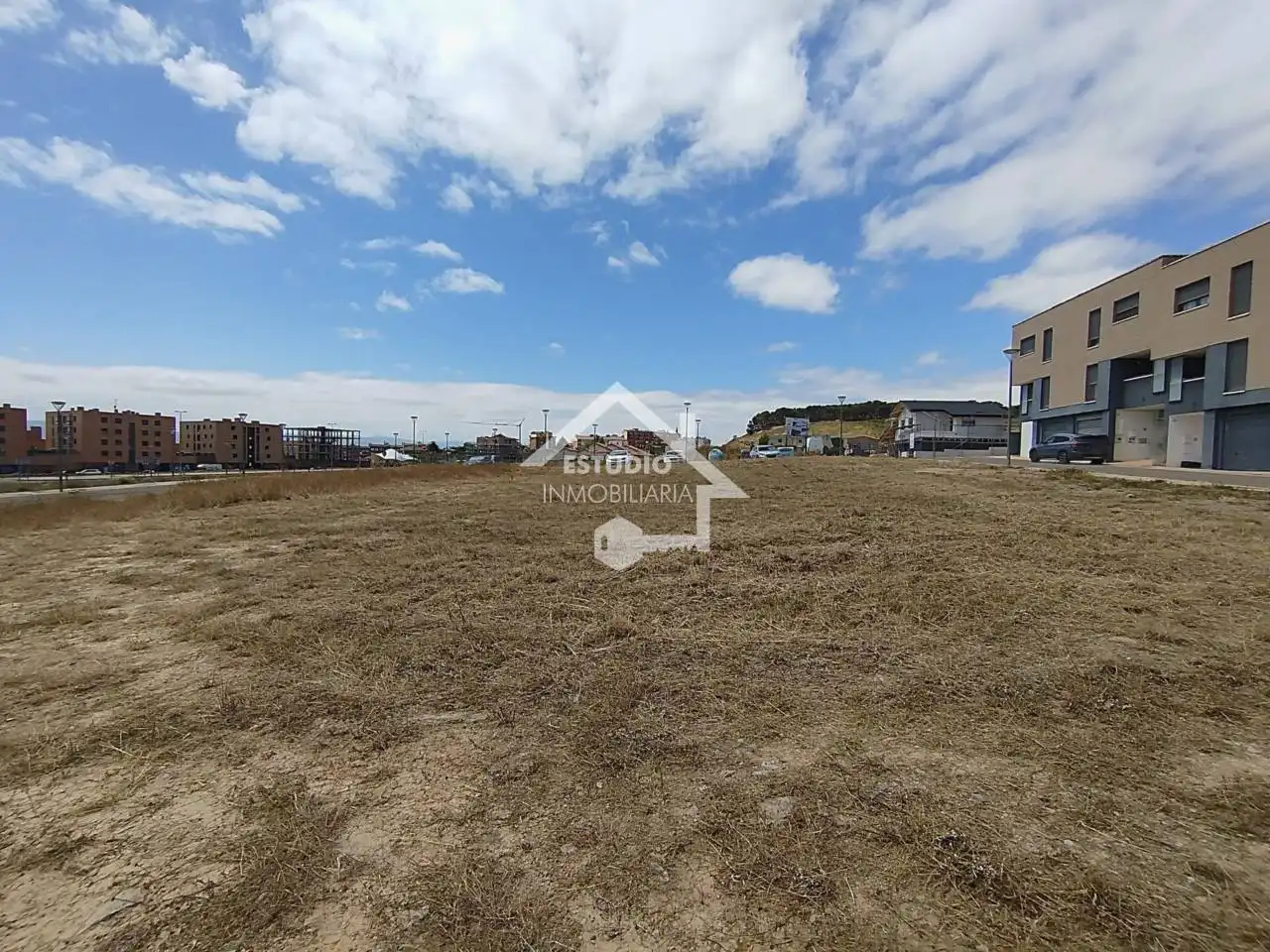 Residencial en venda en Viana