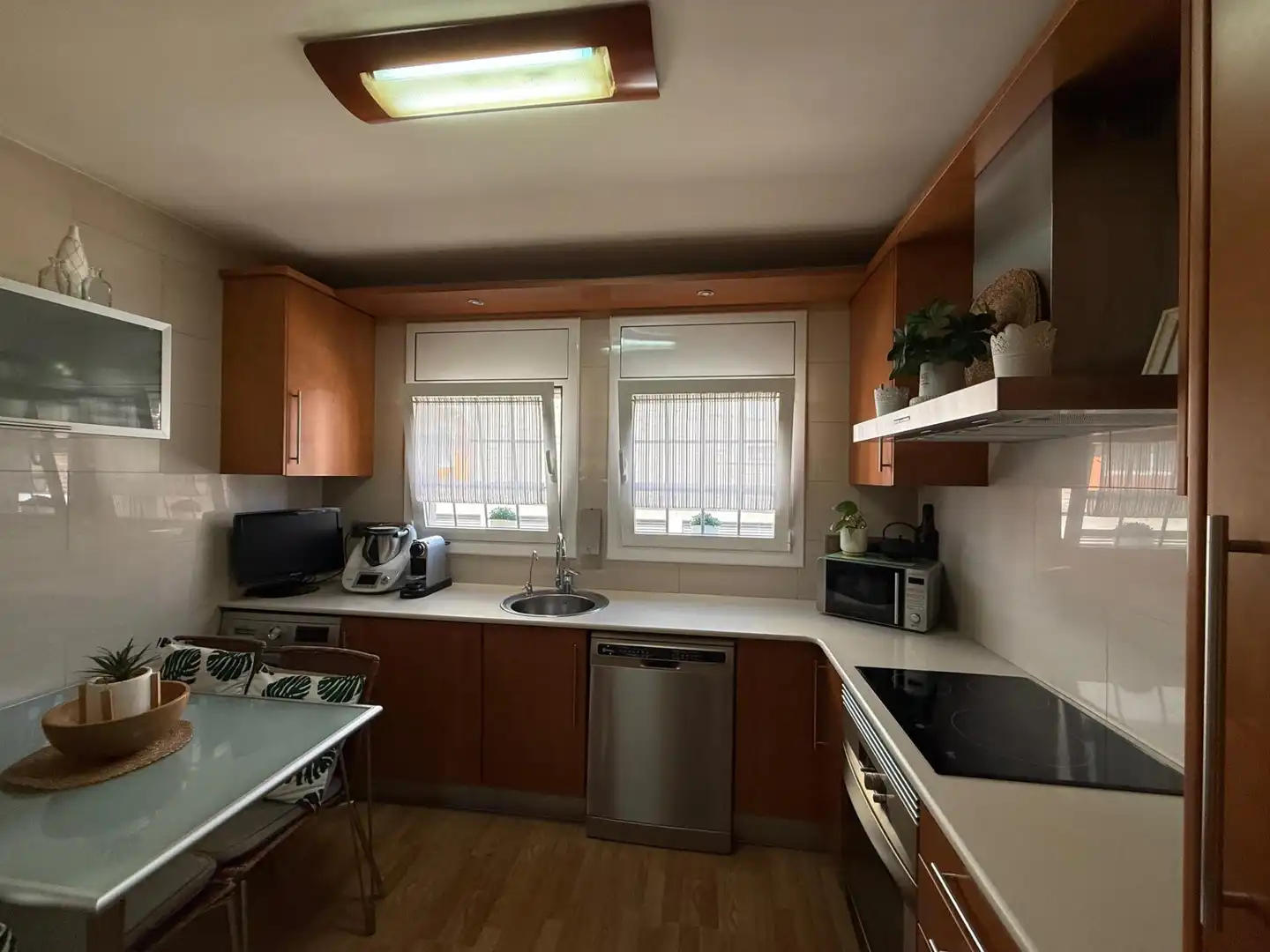 Cocina de Casa o chalet en venta en Barberà del Vallès con Calefacción, Jardín privado y Terraza