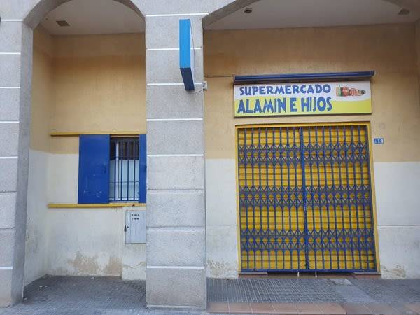 Local comercial en Alquiler en CL ENRIQUE NIETO Nº 12 00004 en Barriadas Norte