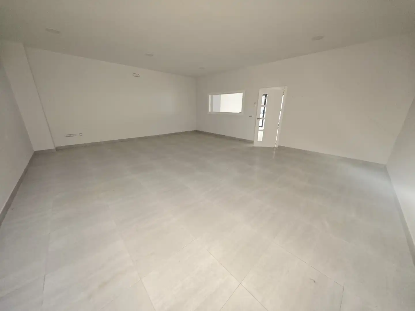Local comercial en venda a Úbeda, imagen 4