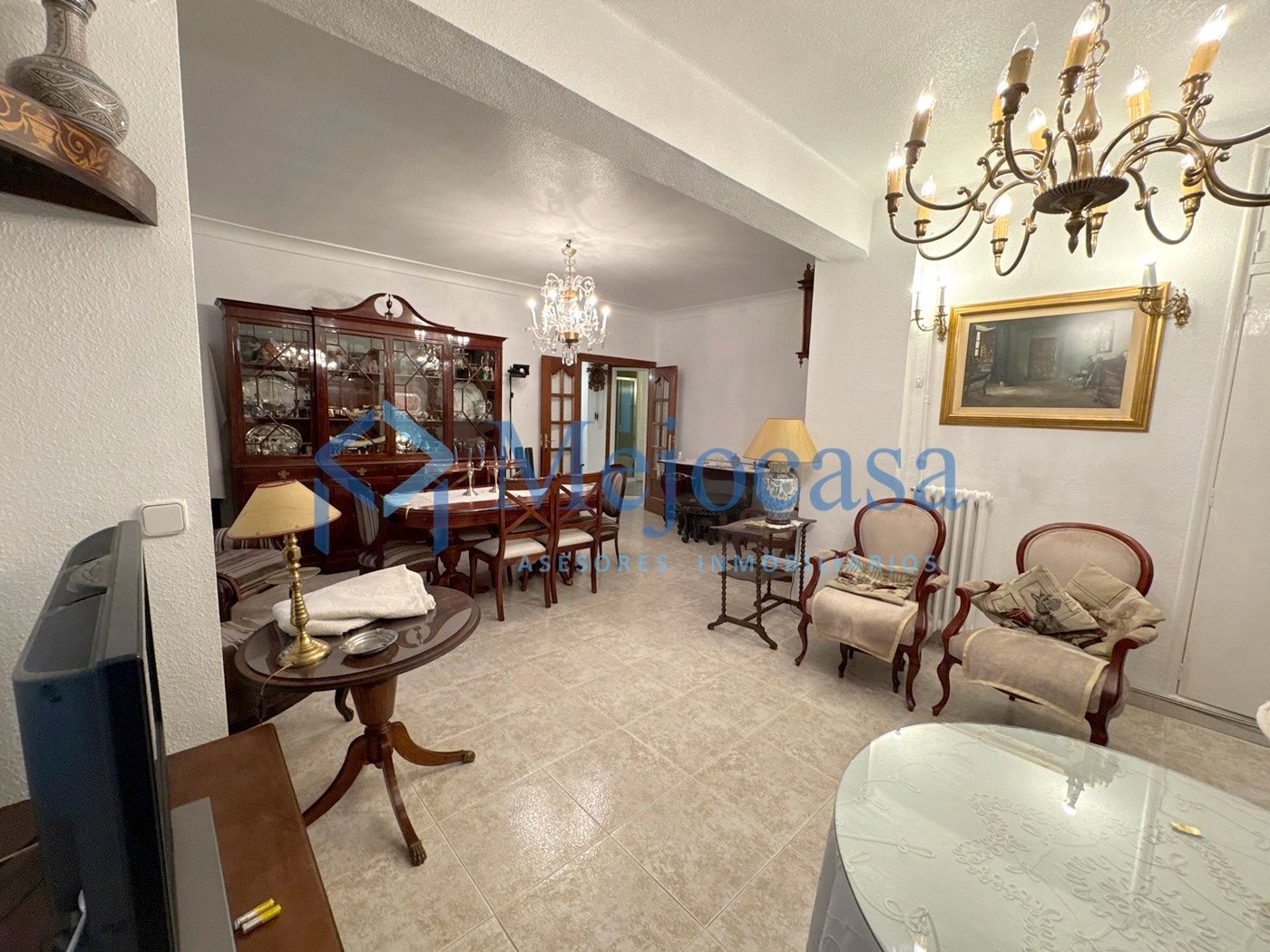 Comedor de Piso en venta en  Madrid Capital con Calefacción, Parquet y Trastero