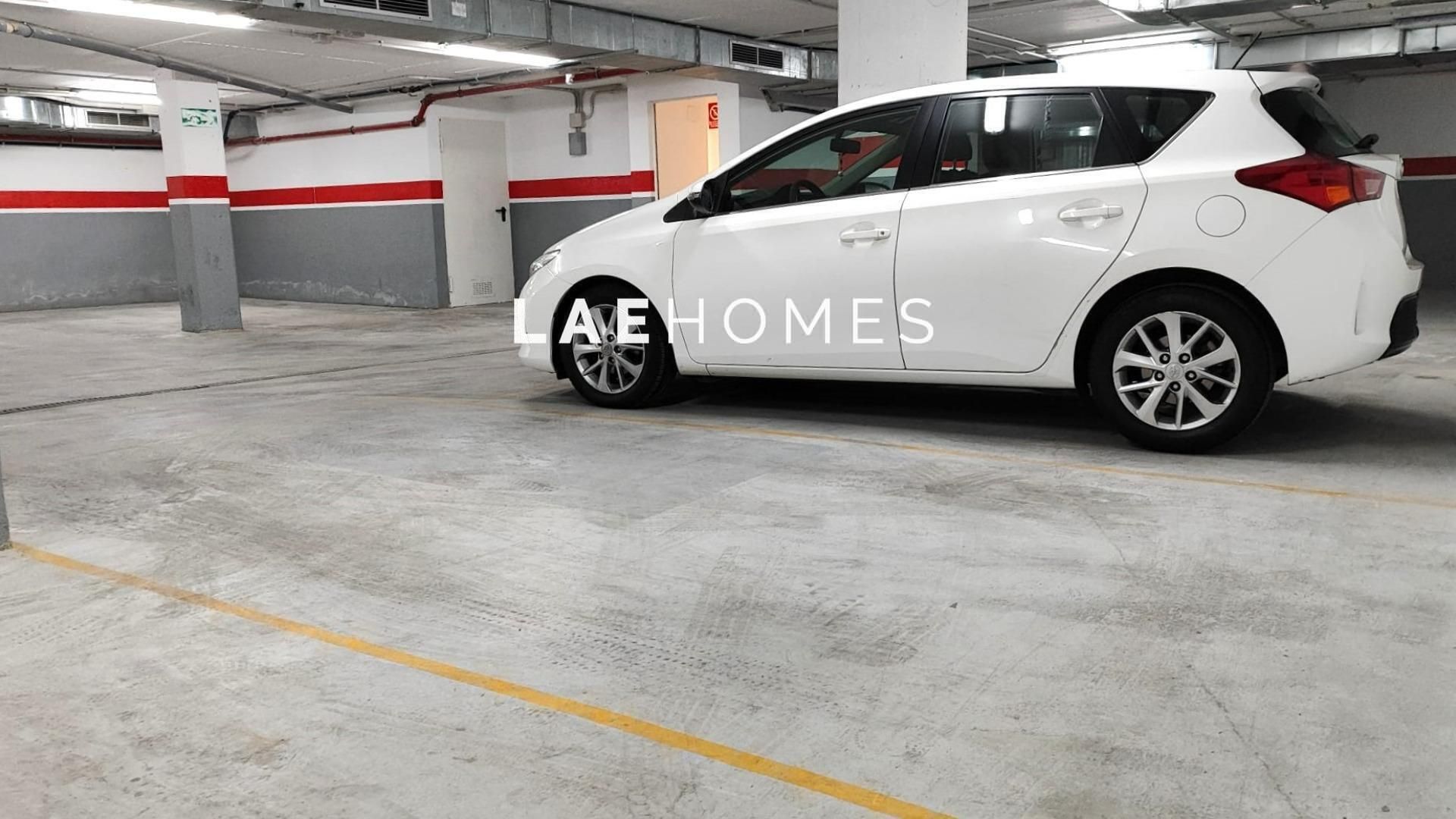 Aparcament de Garatge en venda en  Sevilla Capital