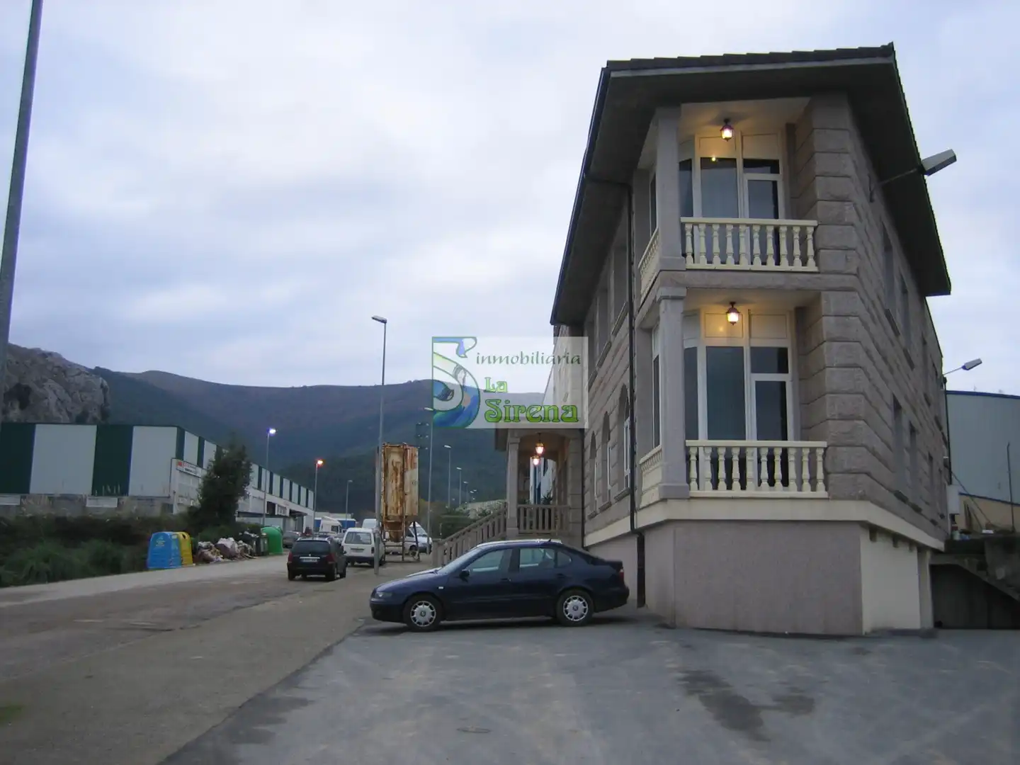 Exterior view of Commercial properties for sale in Castro-Urdiales  with Air Conditioner, Heating and Terrace