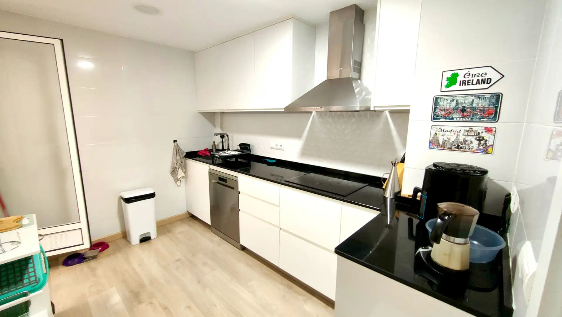 Cocina de Casa adosada en venta en Santa Pola con Aire acondicionado, Calefacción y Jardín privado