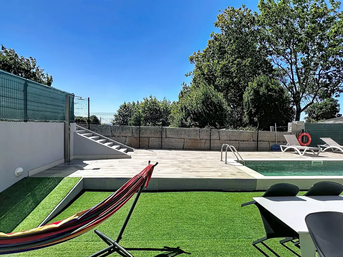 Piscina de Edificio en venta en Sanxenxo