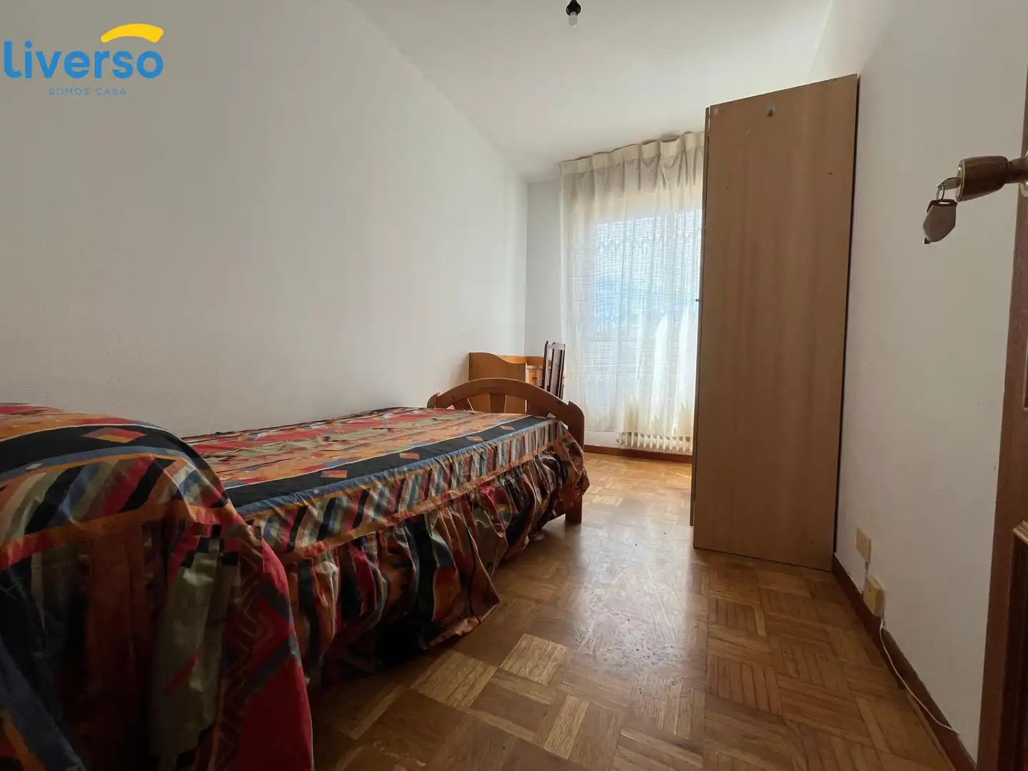 Habitació a Avenida CANTABRIA, Reyes Católicos