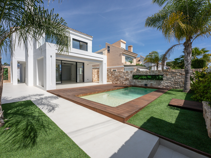 Terrace of House or chalet for sale in Estepona  with Air Conditioner, Heating and Private garden