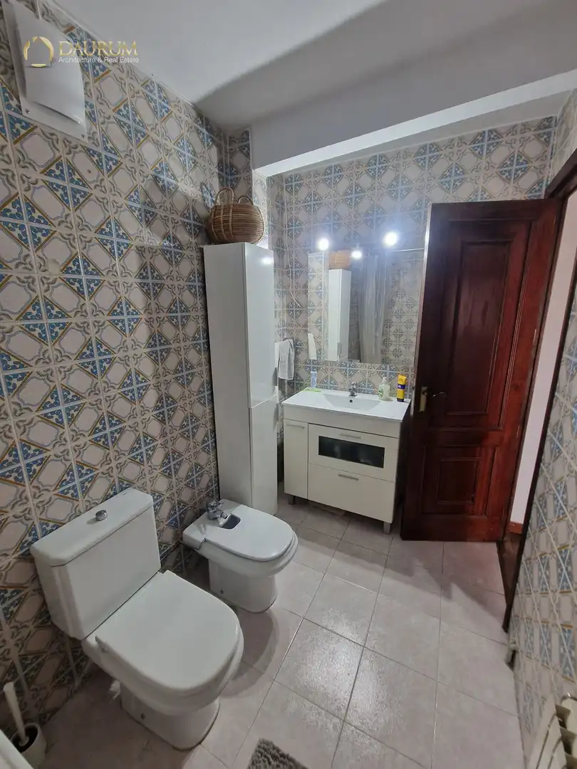 Baño de Piso en venta en Alcalá de Henares con Aire acondicionado, Calefacción y Terraza