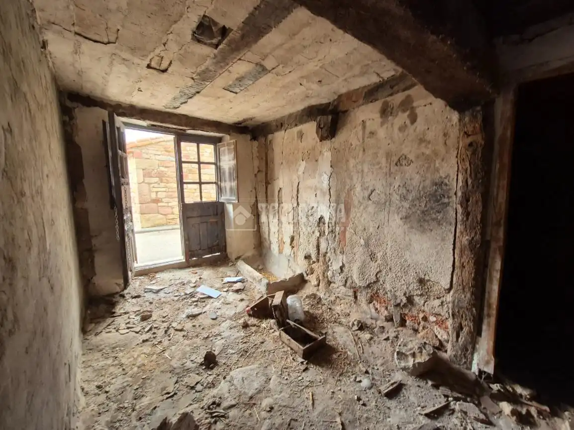 Casa adosada en venta en Estriégana con Calefacción